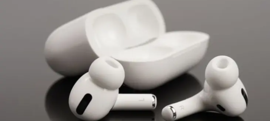 Airpods Pro 2 with new features