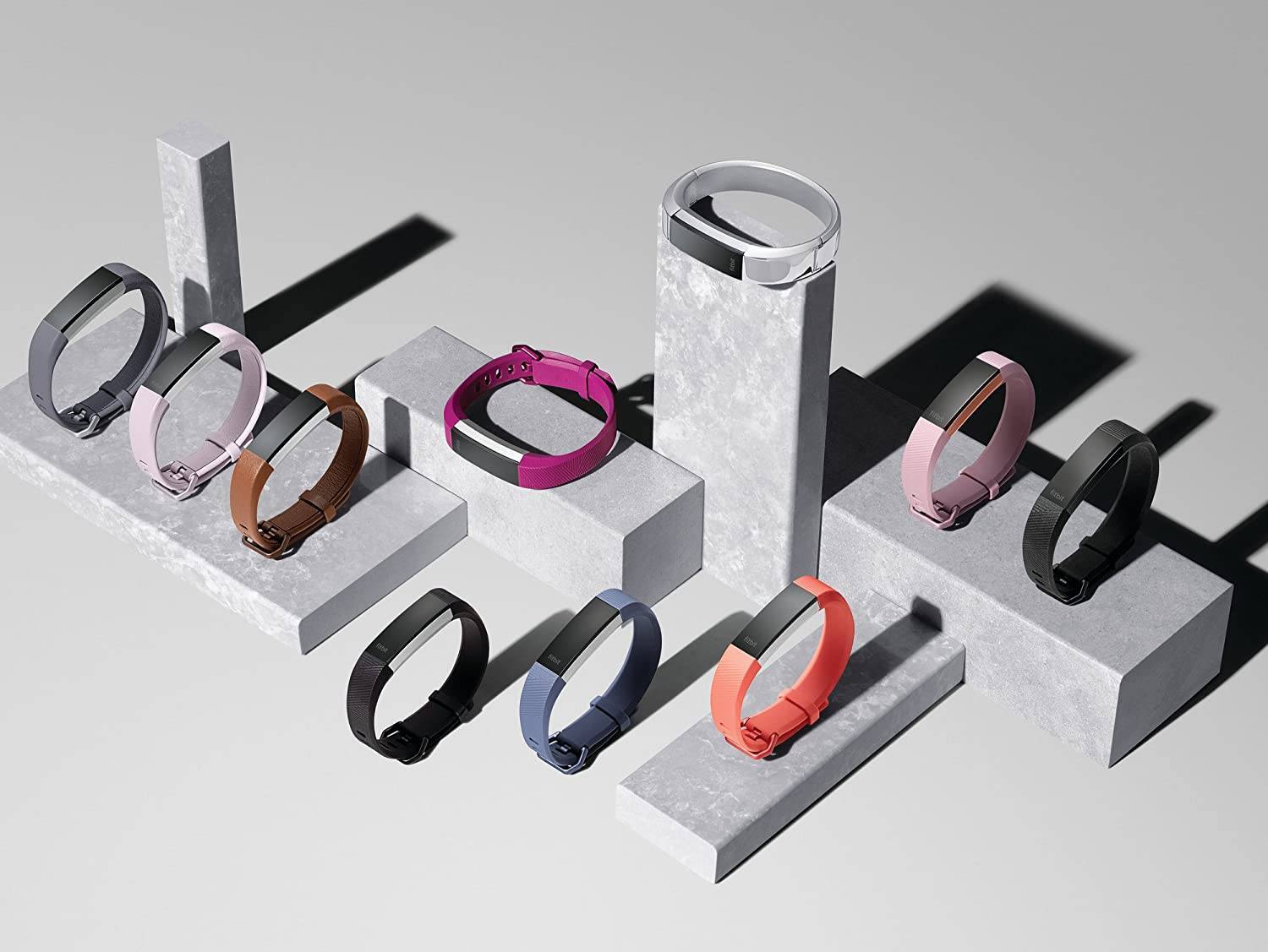 Buy the Fitbit Alta HR at Great Discounts