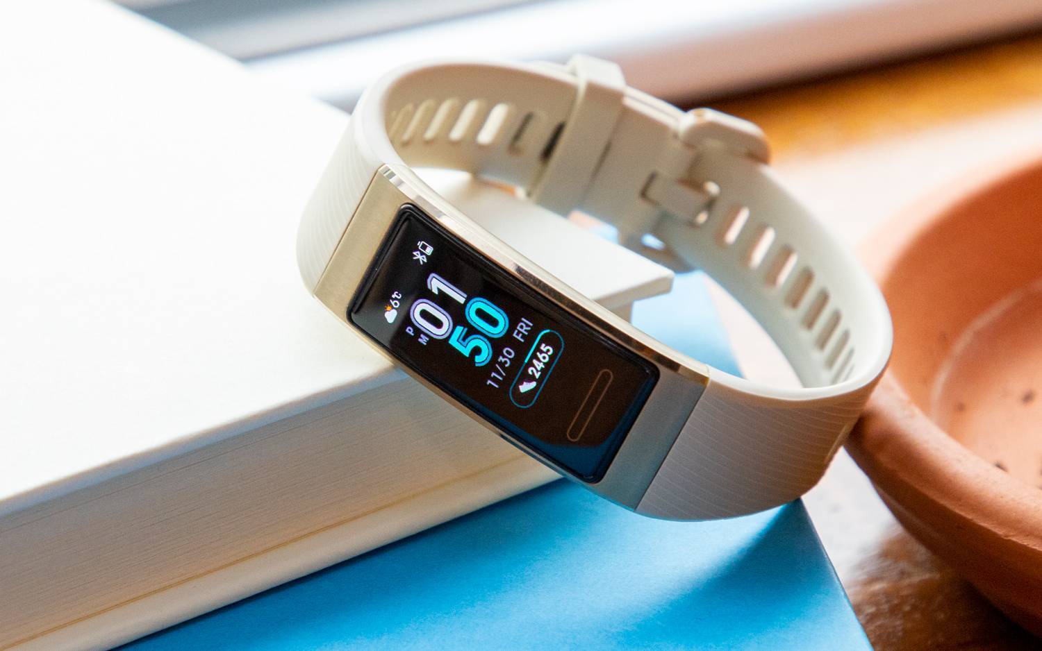 Huawei Band 3 Pro with Better Screen and Better Health Tracking