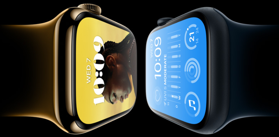 In 2021, Apple Watch defeats Samsung Galaxy Watch 4 to win the smartwatch crown.
