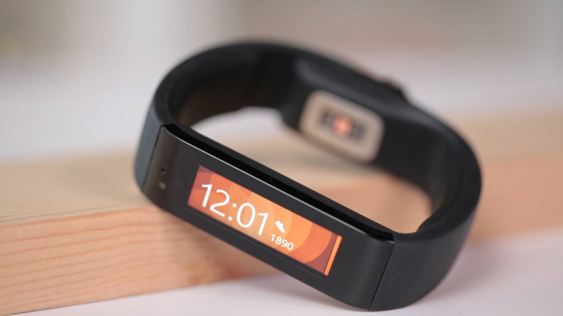 The consent bracelet named Buzz is about to change the dating game.